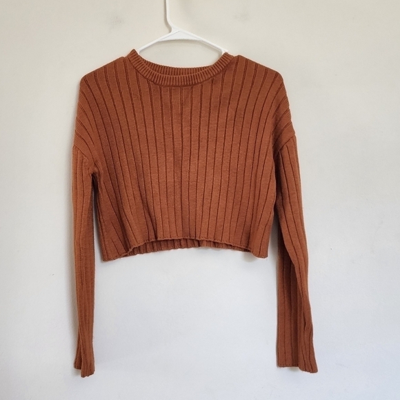 Forever 21 cropped ribbed Rusty Orange crew neck sweater top size medium - Picture 1 of 5